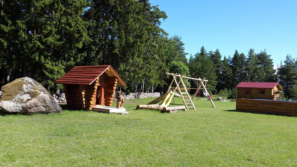 Maenniste Holiday Home Hiievalja Bilik gambar