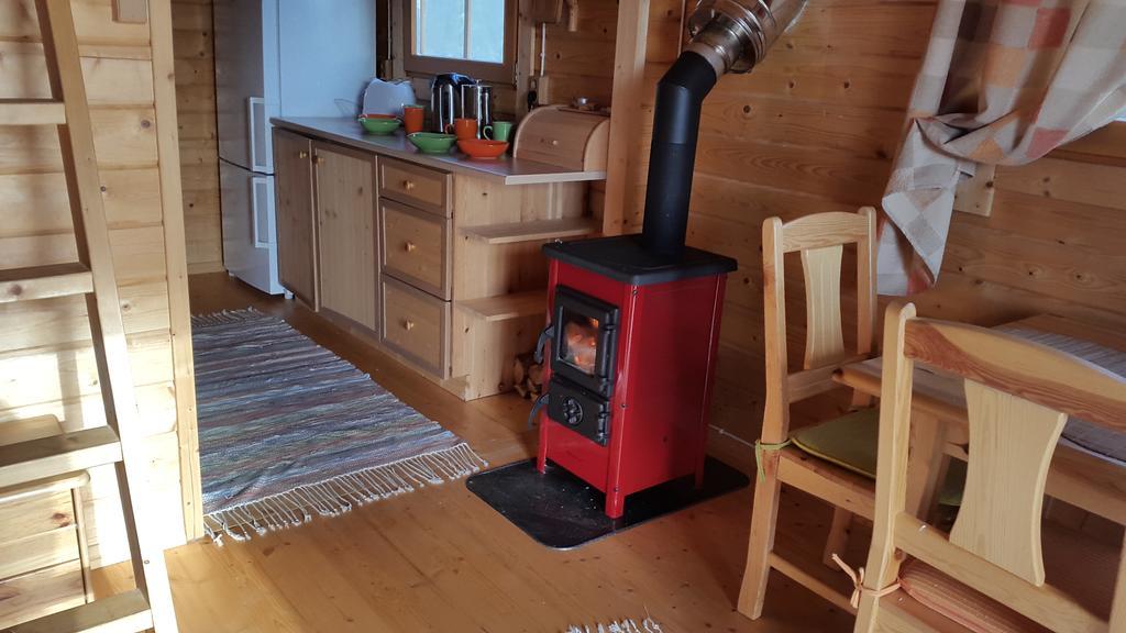 Maenniste Holiday Home Hiievalja Luaran gambar