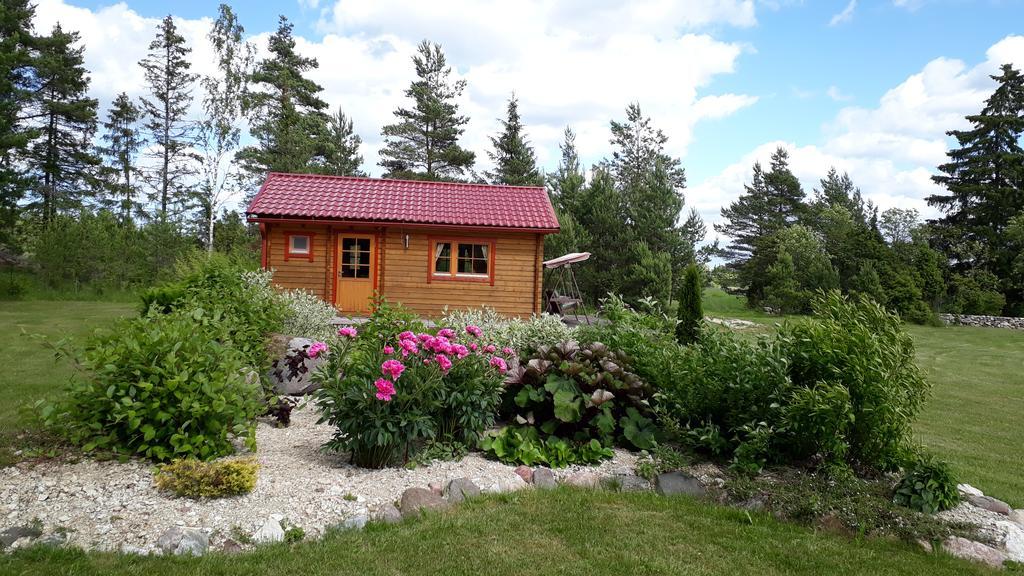 Maenniste Holiday Home Hiievalja Luaran gambar